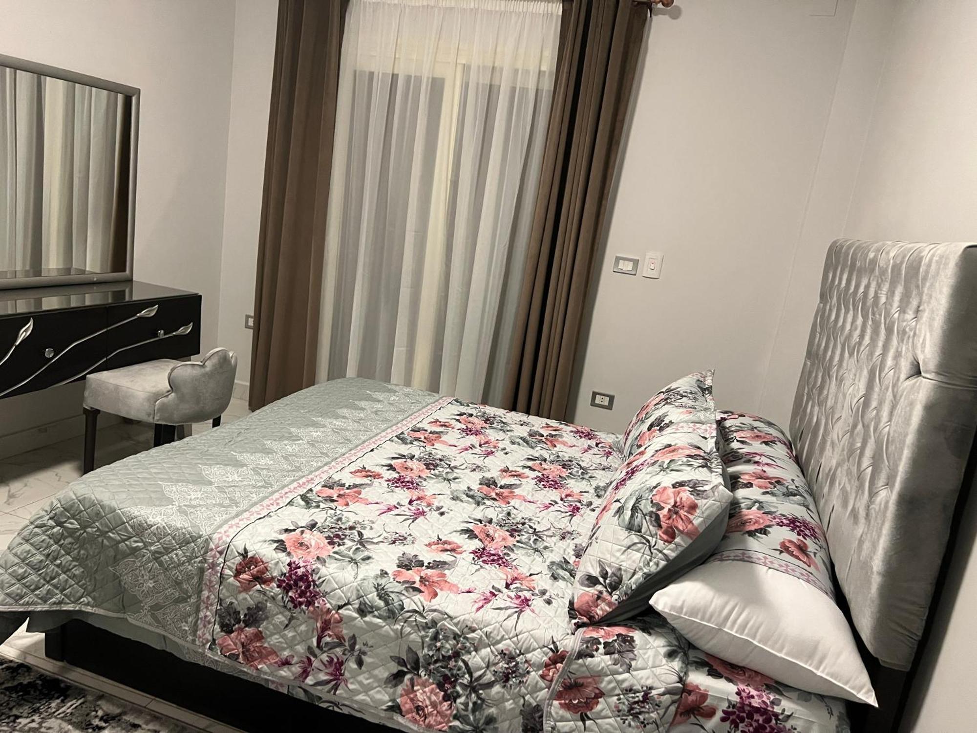 Luxury Apartments Beside Mall Of Arabia And Dar Al-Fouad Hospital - Families Only- No Alcoholic Beverages 6th of October City Zewnętrze zdjęcie